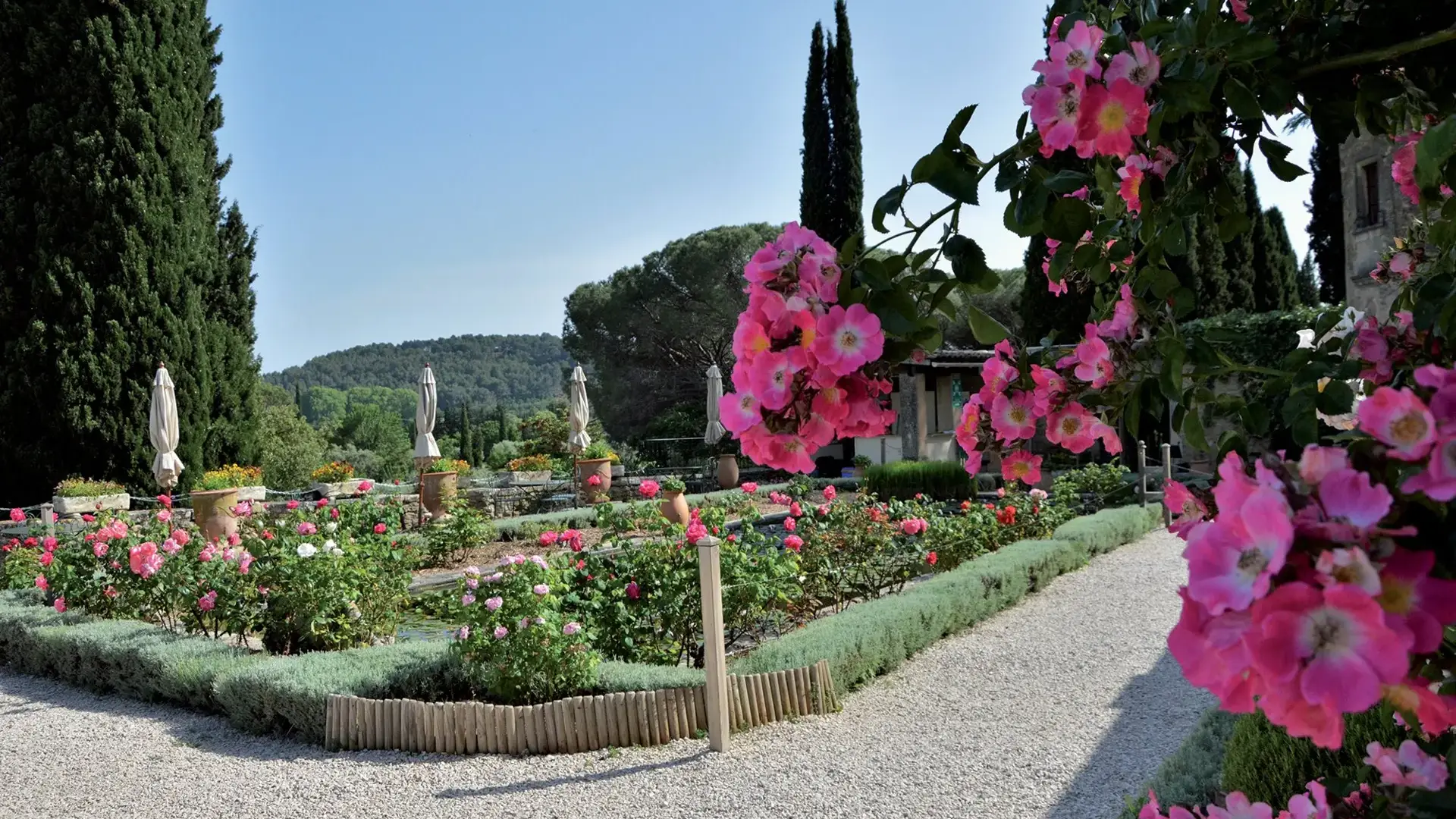 Lourmarin parc château
